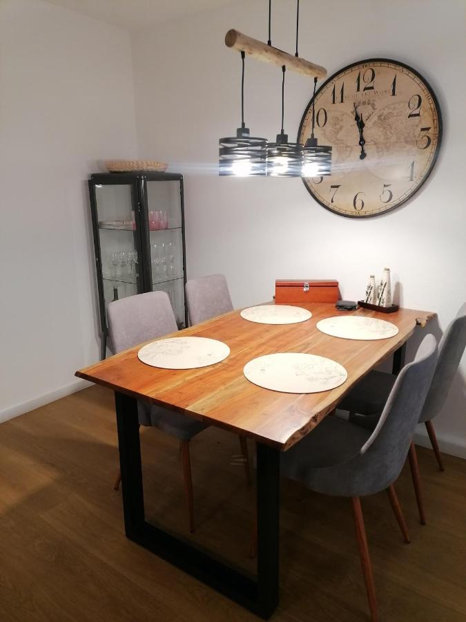 Stilvolle Wohnung An Der Alten Mainbruecke Würzburg Esterno foto