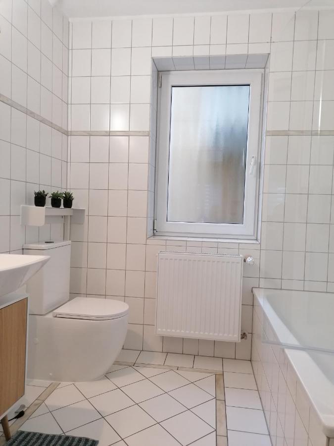 Stilvolle Wohnung An Der Alten Mainbruecke Würzburg Esterno foto